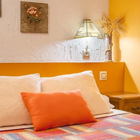 Romero Apartment *